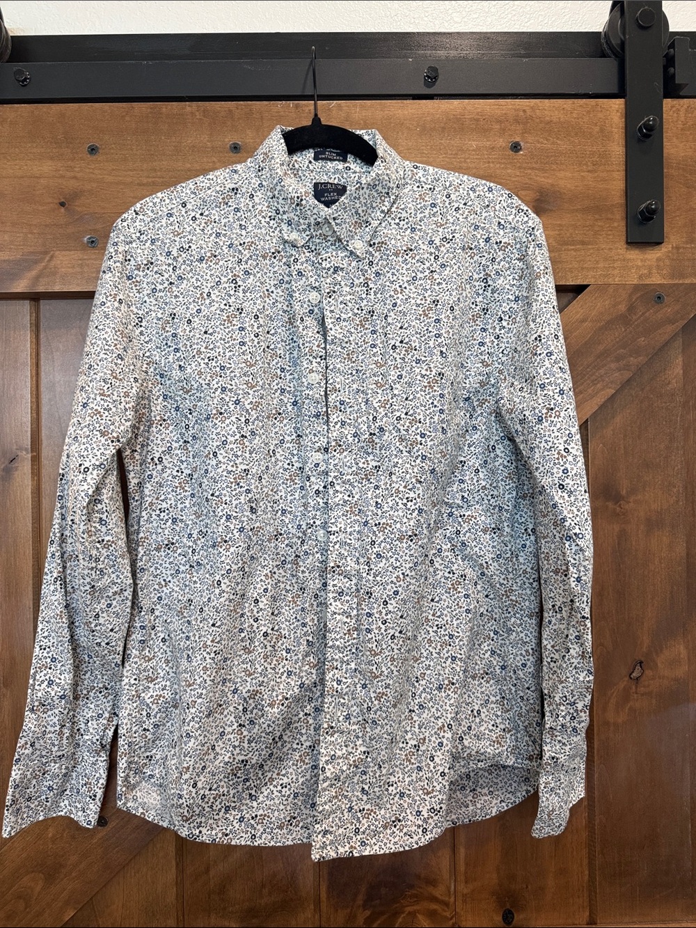 J. Crew Men's Slim Untucked Shirt with Blue and Tan Floral Print Size Medium